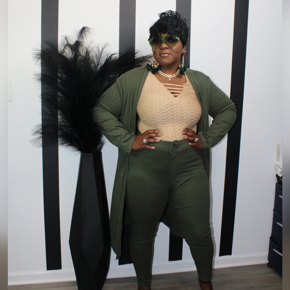 NWT Two Piece Ribbed Duster Set - Picture 3 of 4